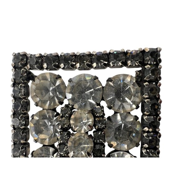 Vintage Kramer Rhinestone Floral Brooch 2.25" x 1.75" Signed Costume Jewelry - Picture 5 of 6